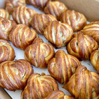 Honey-Lavender Bun